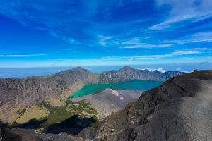 Rinjani Trekking 4 Hari 3 Malam SummitPucak via Sembalun-Torean